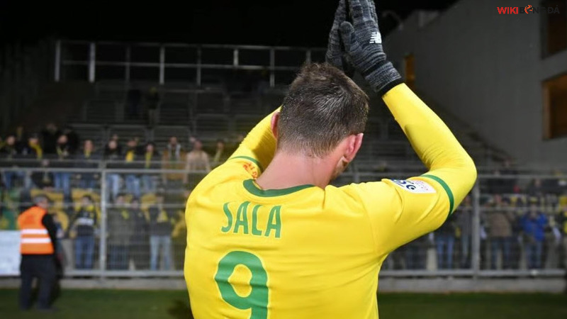Emiliano Sala - Số 9
