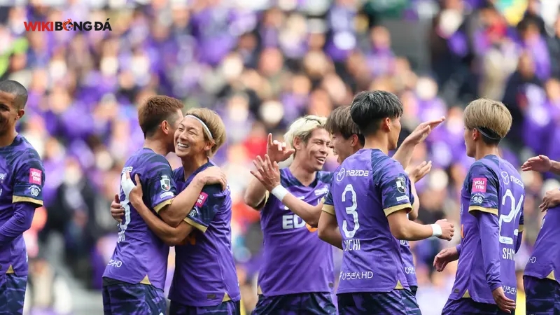 Sanfrecce Hiroshima là cái tên liên tiếp lọt top 3 giải quốc nội 3 năm liên tiếp 