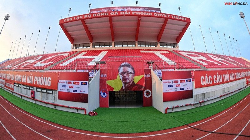 Các đợt cải tạo nâng cấp chất lượng sân