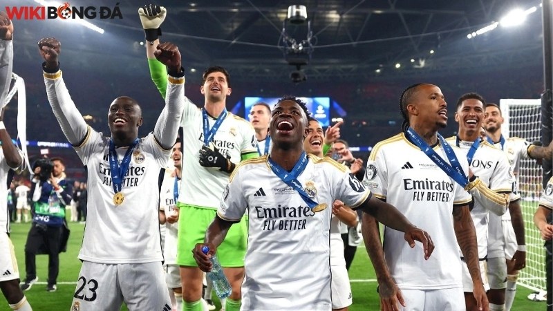 Real Madrid - Hoàng gia đứng “chót bảng”