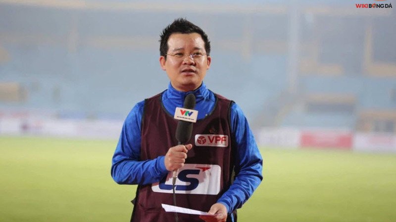 Từng làm nhiều công việc hậu trường trước khi bình luận